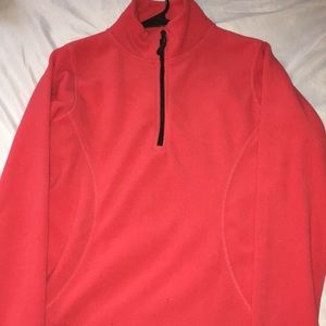Red fleece everlast pullover , size m